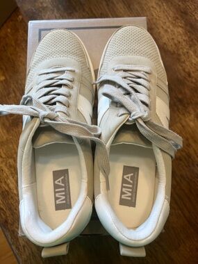 MIA women’s  Neutral Gray and White Lace-Up Sneakers